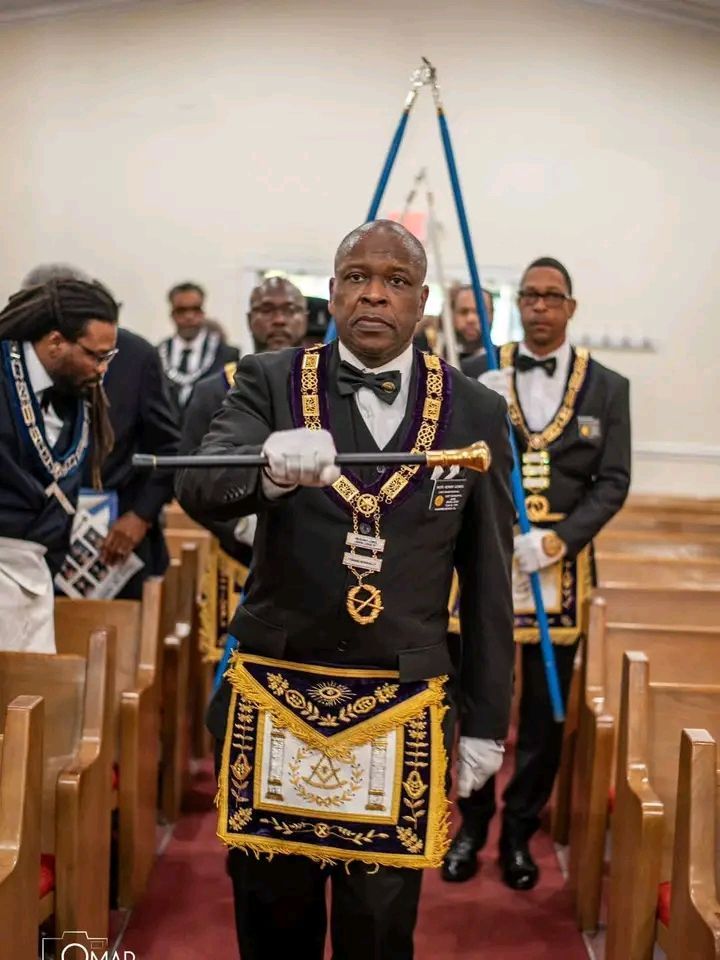 Freemasonry Benefits: Personal Growth, Networking, and Community Impact